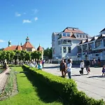 Sisters Vandrerhjem *