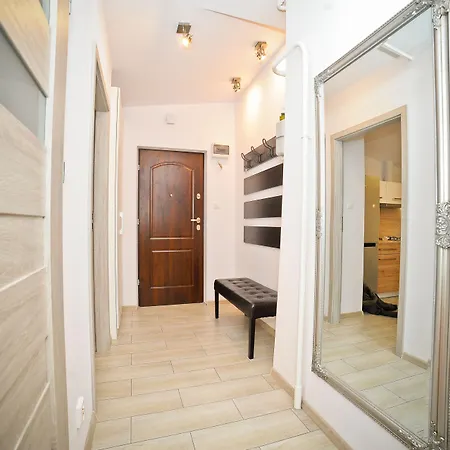 אכסניה Sisters