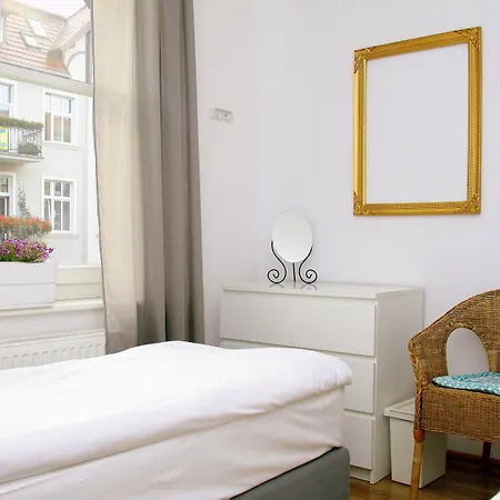 Sisters אכסניה סופוט