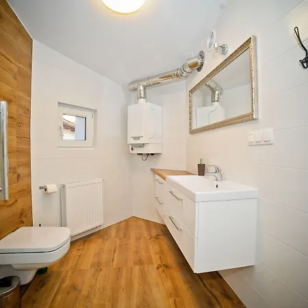 Sisters אכסניה *