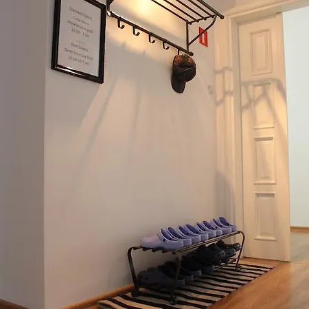 Sisters אכסניה סופוט