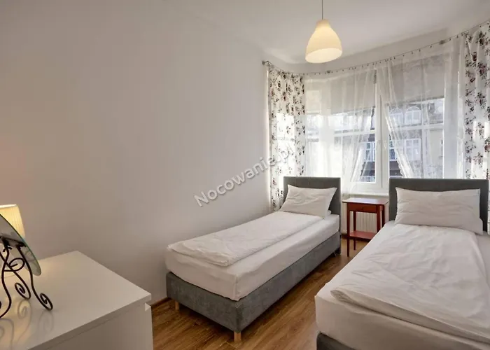 Sisters Vandrerhjem Sopot